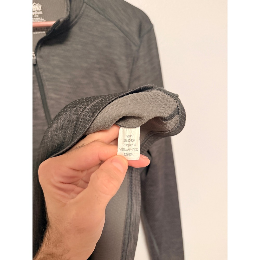 REI‎ Co-op Quarter Zip Pullover Medium Gray Fleece Layering Fall Winter Athletic - Picture 5 of 7